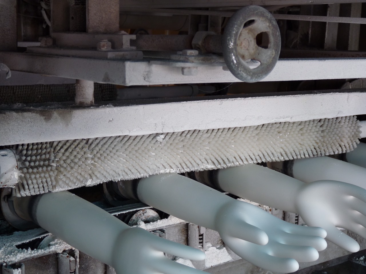 Disposable Medical Gloves Machine MEKONG TECH, MADE IN VIETNAM